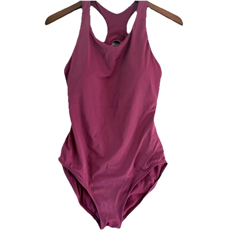 TYR Women's One Piece Burgundy Full Coverage Active Racerback Swimsuit Sz Large